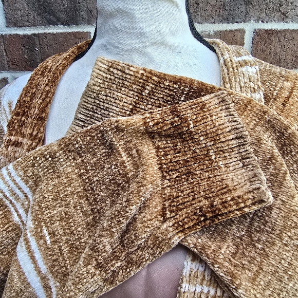 Ruby Rd. Tan and White Women's Cardigan - Picture 6 of 10
